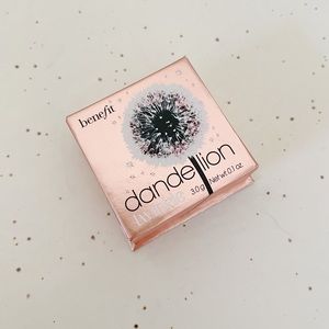 NEW ⚡️ Benefit Dandelion Twinkle Highlighter